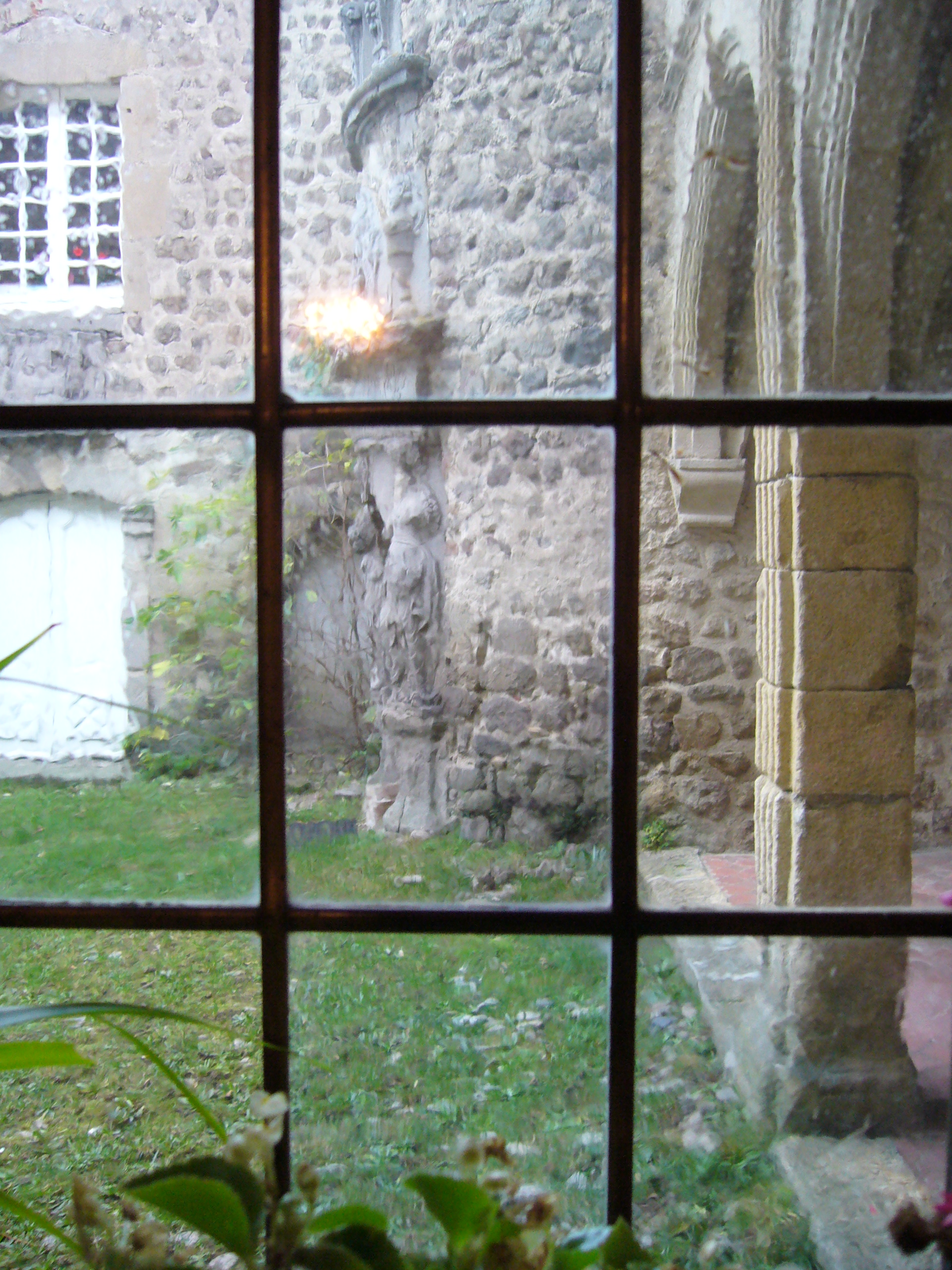 Chateau_10.jpg 