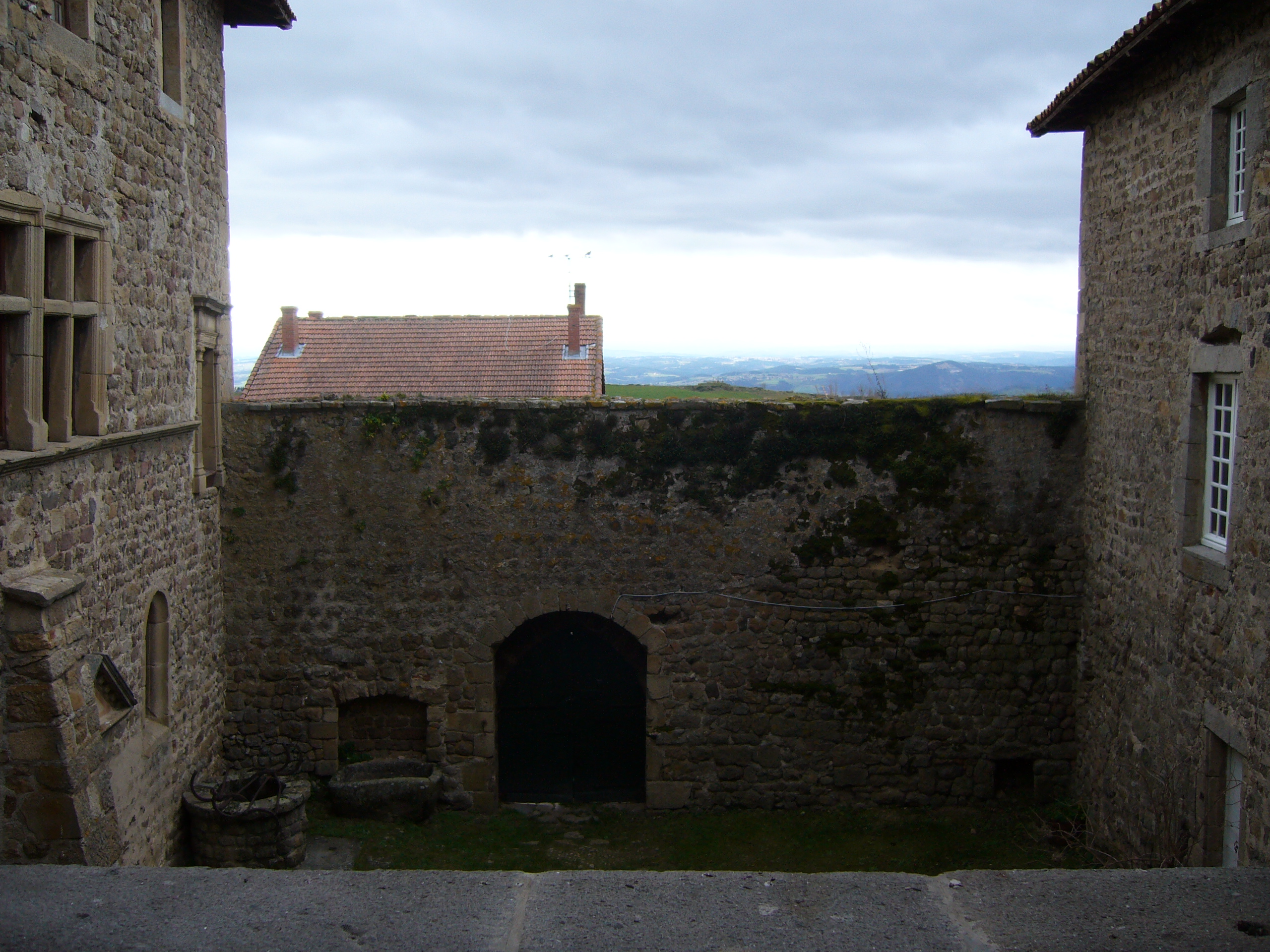 Chateau_4.jpg 