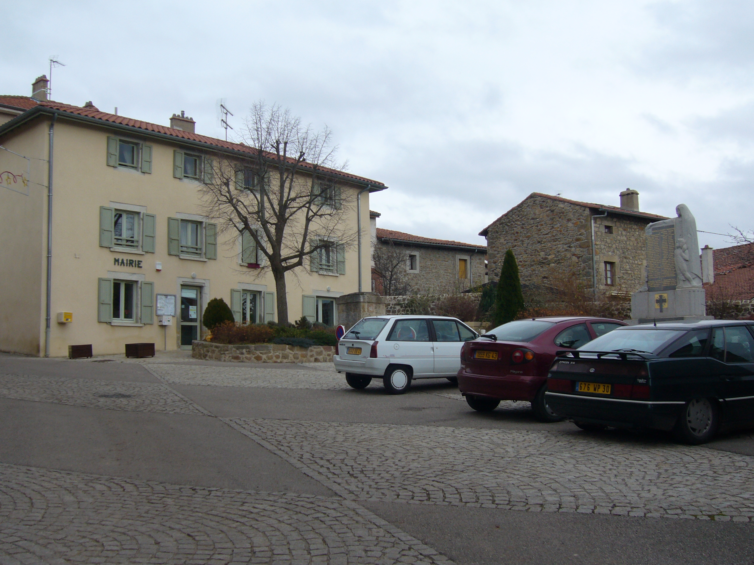 Village_2.jpg 