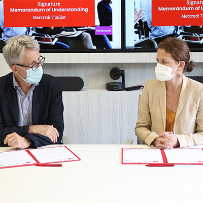 Signature avec Jean-François Pinton et Isabelle Huault