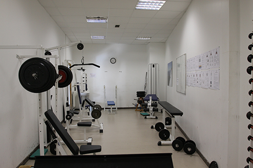 Photo d'une partie de la salle de musculation du site Descartes