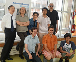 Takashi Tsuboi, Etienne Ghys, Hidetoshi Masai, Yoshikata Kida, Emmanuel Giroux. Front row: Grégory Miermont, Mikael De La Salle, Yuhei Suzuki.