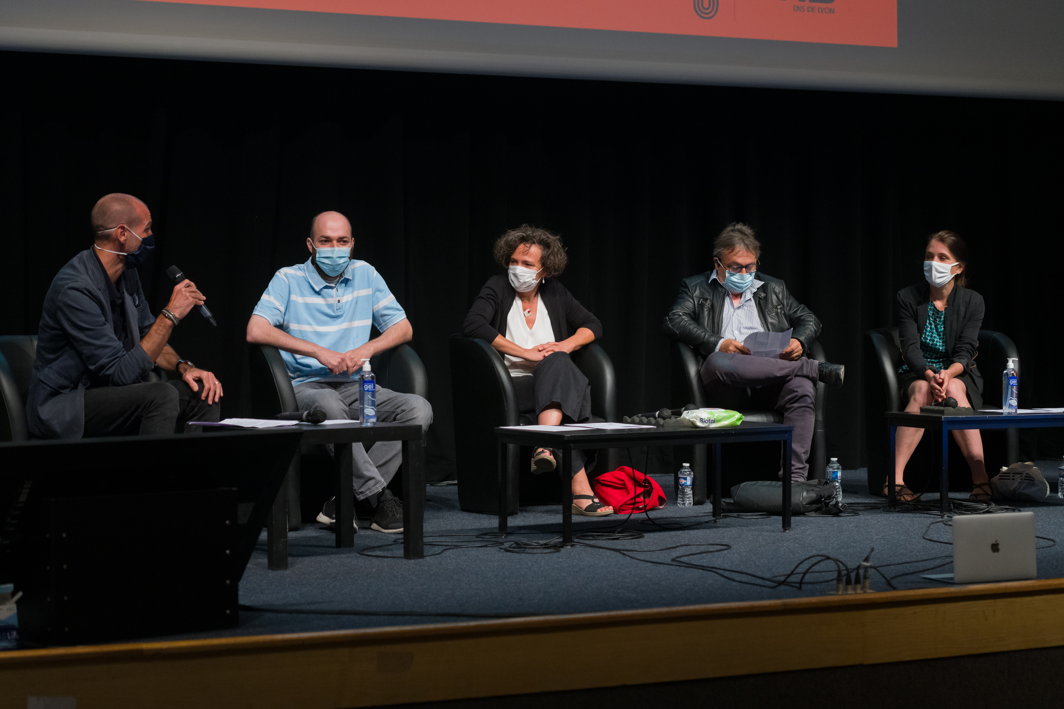 Photo de la table ronde