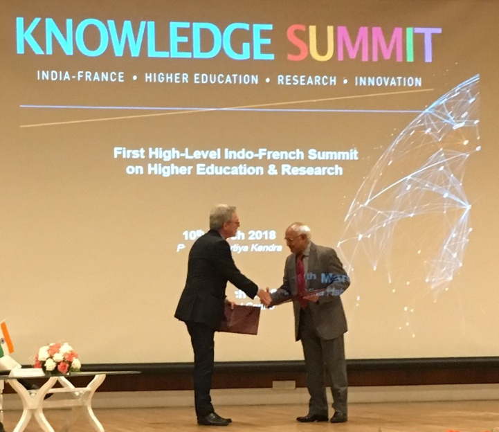 Signature de l'accord de coopréation ENS/IISER