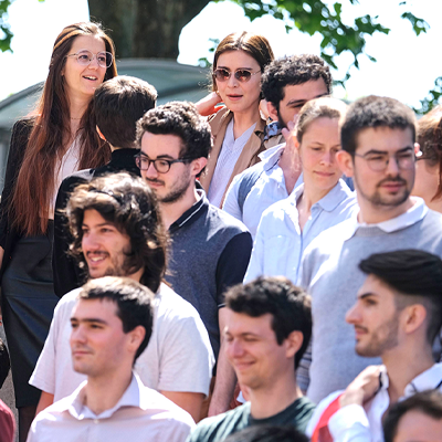 Groupe d'étudiants et étudiantes