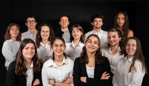 12 membres de l'équipe iGEM Lyon 2025