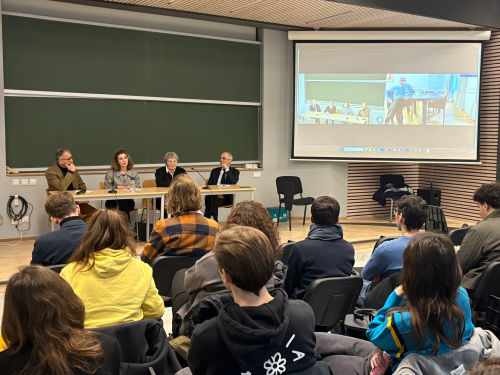 Table ronde "Servir dans des institutions publiques aujourd’hui"