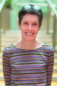 Portrait de Gwyneth Ingram, médaillée CNRS